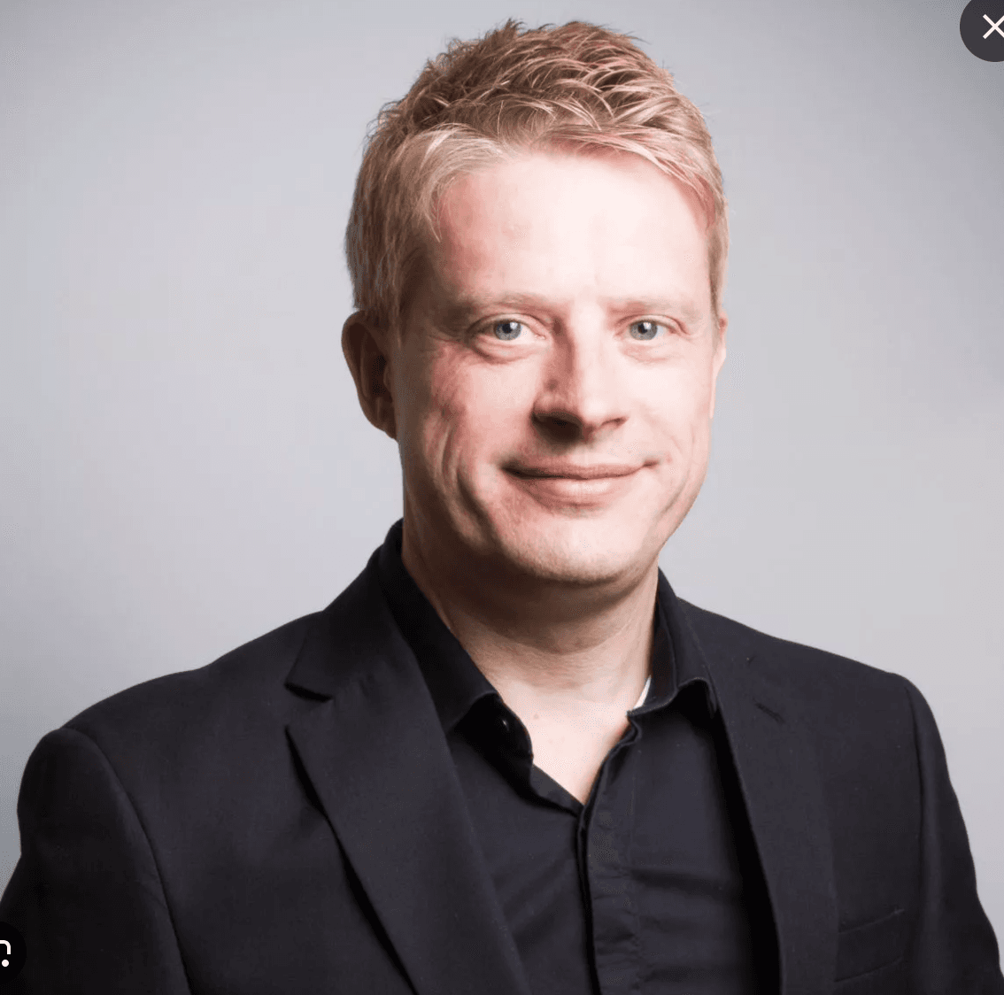 WhosOn: Transforming finance sector engagement with stellar ROI case study